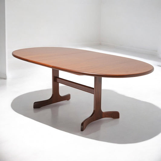 Vintage G Plan Teak Extendable Dining Table | Seats 4-8