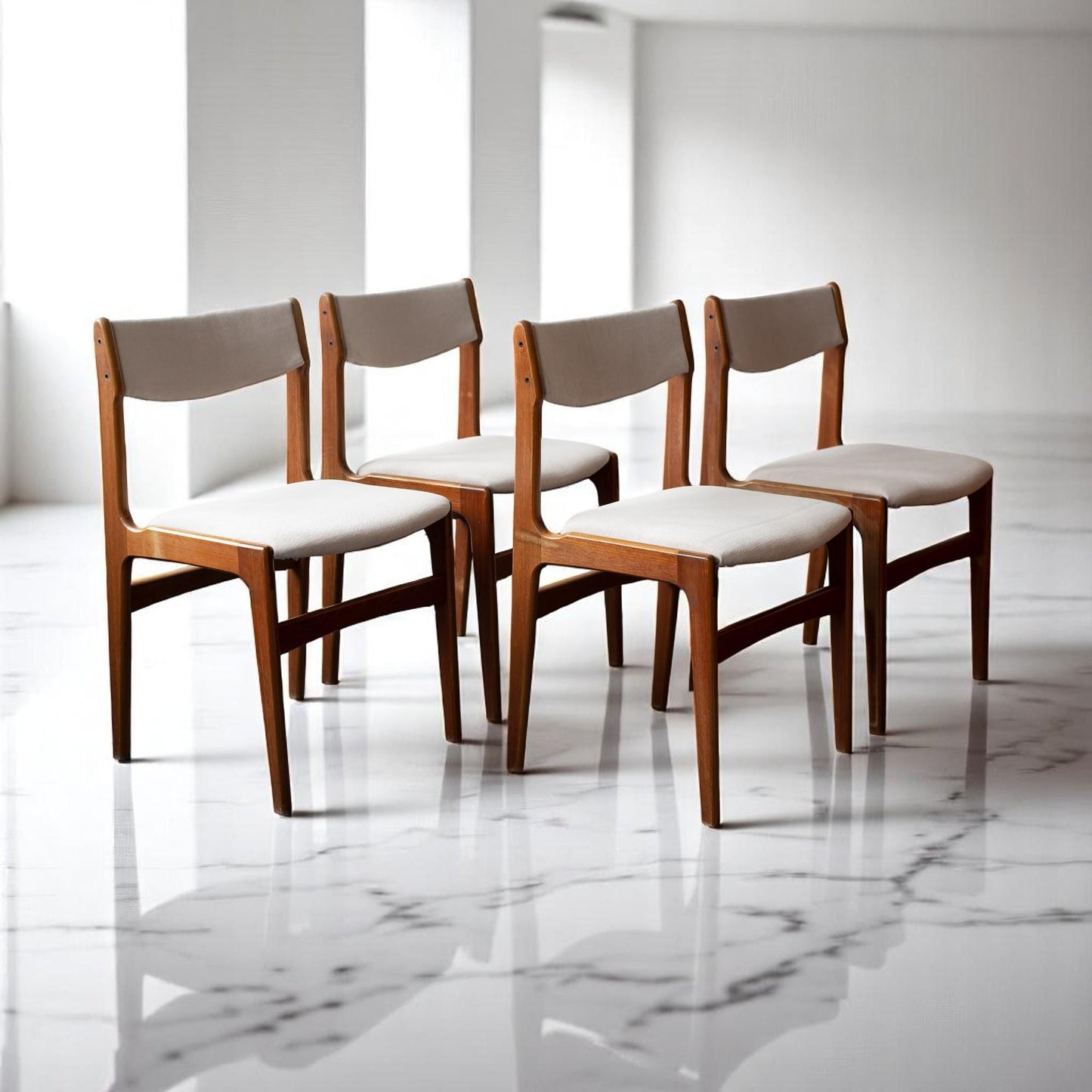 Set of 4 Danish Mid Century Modern Dining Chairs by Erik Buch